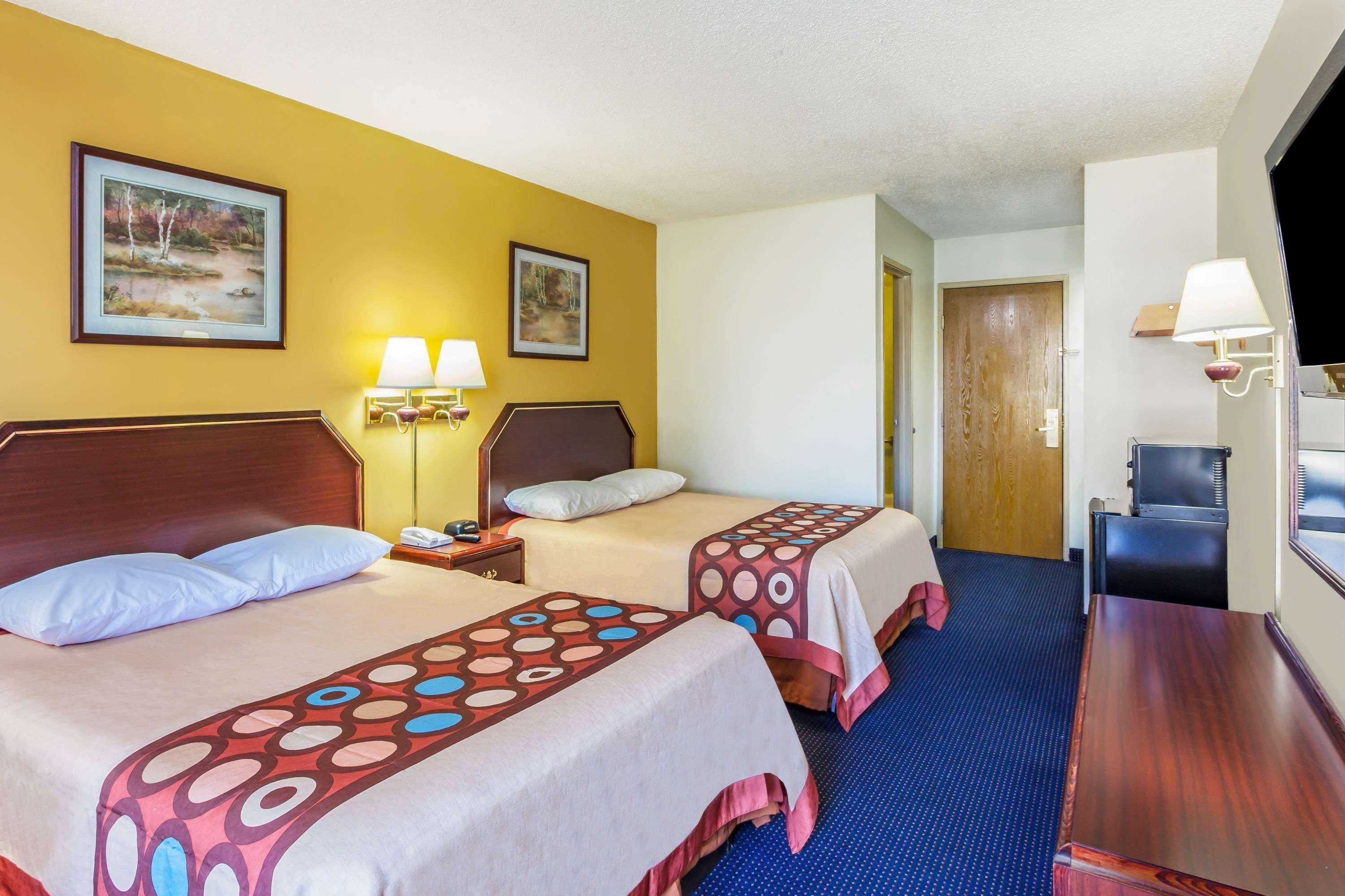 Super 8 By Wyndham Morristown/South Hotel Exterior photo